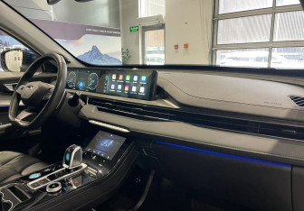 Подержанный автомобиль Chery Tiggo 8 Pro Max 2023 года (10 фото)