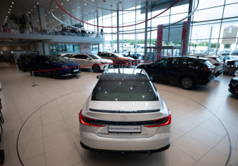 Новый Toyota Camry Sedan 2025 (9 фото)