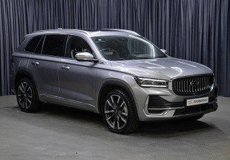 Подержанный автомобиль Geely Monjaro 2023 года (3 фото)