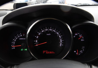 Подержанный автомобиль Kia Soul 2011 года (9 фото)