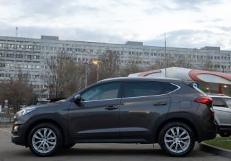 Подержанный автомобиль Hyundai Tucson 2019 года (4 фото)