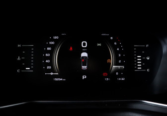 Подержанный автомобиль Belgee X70 2024 года (12 фото)