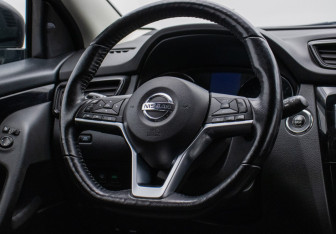 Подержанный автомобиль Nissan Qashqai 2021 года (15 фото)