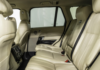Подержанный автомобиль Land Rover Range Rover 2014 года (13 фото)
