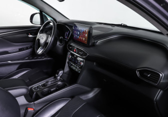 Подержанный автомобиль Hyundai Santa Fe 2020 года (11 фото)