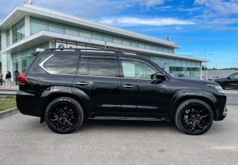 Подержанный автомобиль Lexus LX 2020 года (4 фото)