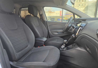 Подержанный автомобиль Renault Kaptur 2018 года (10 фото)