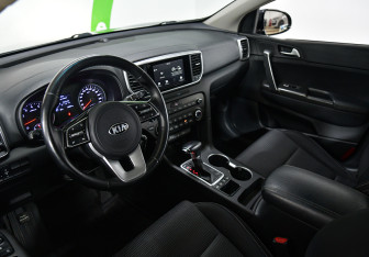 Подержанный автомобиль Kia Sportage 2019 года (7 фото)