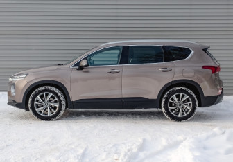 Подержанный автомобиль Hyundai Santa Fe 2018 года (8 фото)