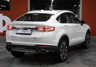 Подержанный автомобиль Geely Tugella 2021 года (5 фото)