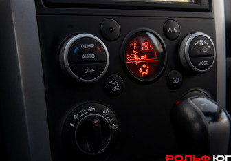 Подержанный автомобиль Suzuki Grand Vitara 2008 года (17 фото)