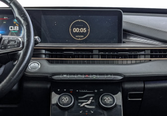 Подержанный автомобиль Exeed LX 2022 года (16 фото)