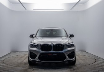 Подержанный автомобиль BMW X4 M 2019 года (2 фото)
