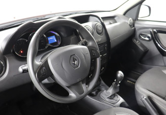 Подержанный автомобиль Renault Duster 2018 года (7 фото)
