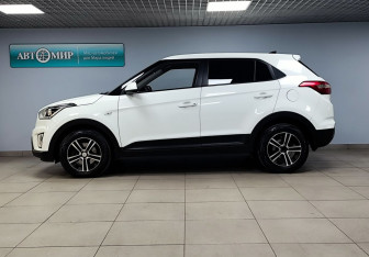 Подержанный автомобиль Hyundai Creta 2019 года (8 фото)