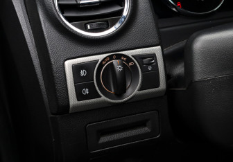 Подержанный автомобиль Opel Antara 2013 года (20 фото)