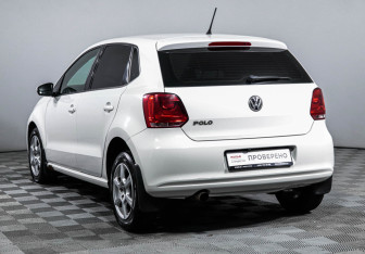 Подержанный автомобиль Volkswagen Polo Hatchback 2010 года (7 фото)