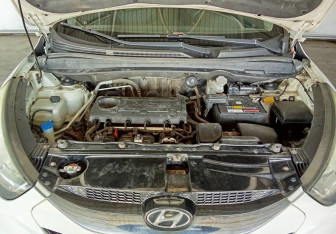 Подержанный автомобиль Hyundai ix35 2012 года (17 фото)