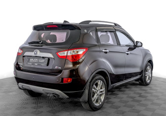Подержанный автомобиль Changan CS35 2019 года (5 фото)