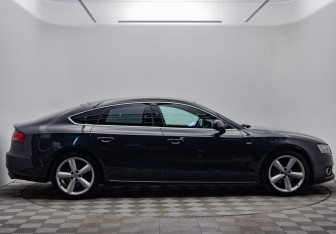Подержанный автомобиль Audi A5 Liftback 2011 года (4 фото)