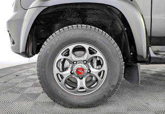 Новый УАЗ Patriot 2023 (18 фото)