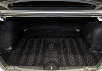 Подержанный автомобиль Chevrolet Cruze Sedan 2014 года (9 фото)