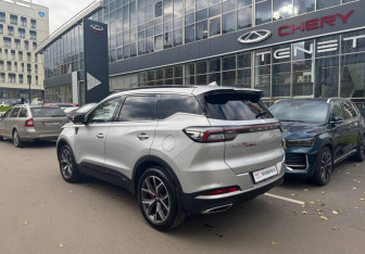 Подержанный автомобиль Chery Tiggo 7 Pro Max 2024 года (7 фото)