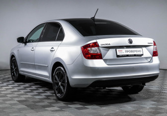 Подержанный автомобиль Skoda Rapid Liftback 2016 года (7 фото)