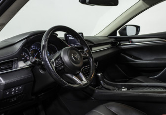 Подержанный автомобиль Mazda 6 Sedan 2019 года (10 фото)