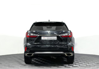 Подержанный автомобиль Lexus RX 2018 года (6 фото)