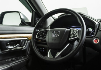 Подержанный автомобиль Honda CR-V 2022 года (14 фото)