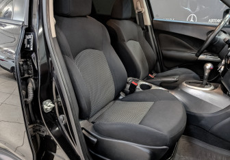 Подержанный автомобиль Nissan Juke 2017 года (23 фото)