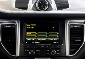 Подержанный автомобиль Porsche Macan 2015 года (15 фото)