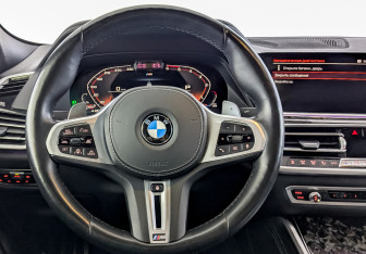 Подержанный автомобиль BMW X6 2020 года (22 фото)