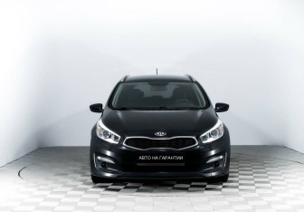 Подержанный автомобиль Kia Ceed Wagon 2016 года (2 фото)