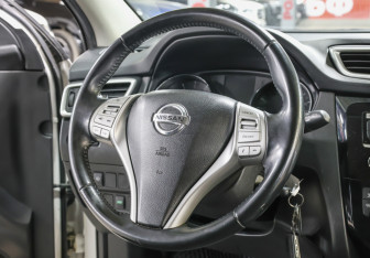 Подержанный автомобиль Nissan Qashqai 2016 года (16 фото)