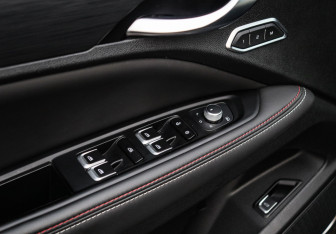 Подержанный автомобиль Knewstar 001 2024 года (17 фото)