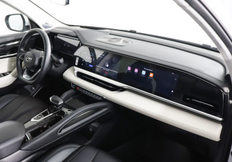 Подержанный автомобиль Geely Monjaro 2023 года (10 фото)