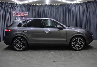 Подержанный автомобиль Porsche Cayenne 2019 года (4 фото)