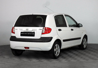 Подержанный автомобиль Hyundai Getz 2010 года (3 фото)