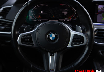 Подержанный автомобиль BMW X5 2021 года (15 фото)
