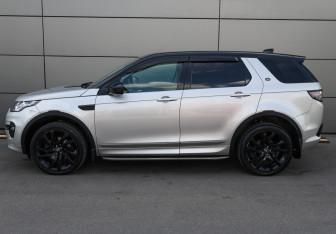 Подержанный автомобиль Land Rover Discovery Sport 2017 года (8 фото)