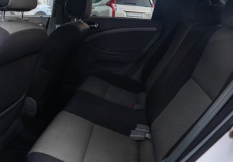 Подержанный автомобиль Chevrolet Lacetti Hatchback 2011 года (8 фото)