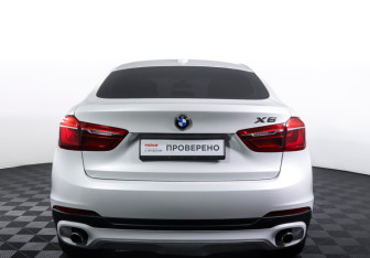 Подержанный автомобиль BMW X6 2016 года (6 фото)