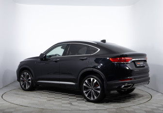 Подержанный автомобиль Geely Tugella 2022 года (7 фото)