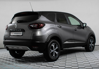 Подержанный автомобиль Renault Kaptur 2018 года (5 фото)
