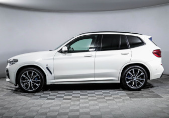 Подержанный автомобиль BMW X3 2021 года (8 фото)