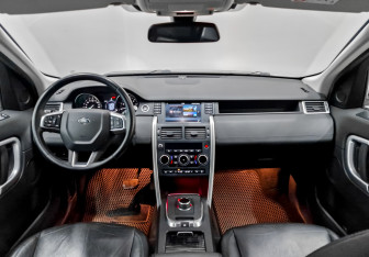 Подержанный автомобиль Land Rover Discovery Sport 2018 года (14 фото)
