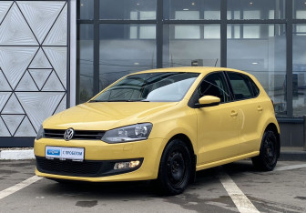 Подержанный автомобиль Volkswagen Polo Hatchback 2010 года (1 фото)