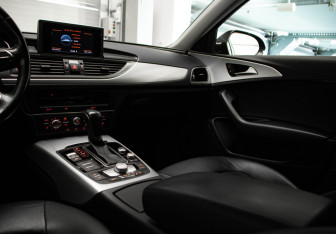 Подержанный автомобиль Audi A6 Sedan 2016 года (23 фото)